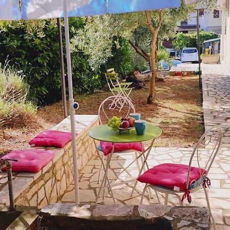 Apartments Veruda Porat Пула Екстериор снимка
