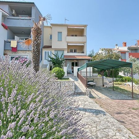 Apartments Veruda Porat Пула Екстериор снимка