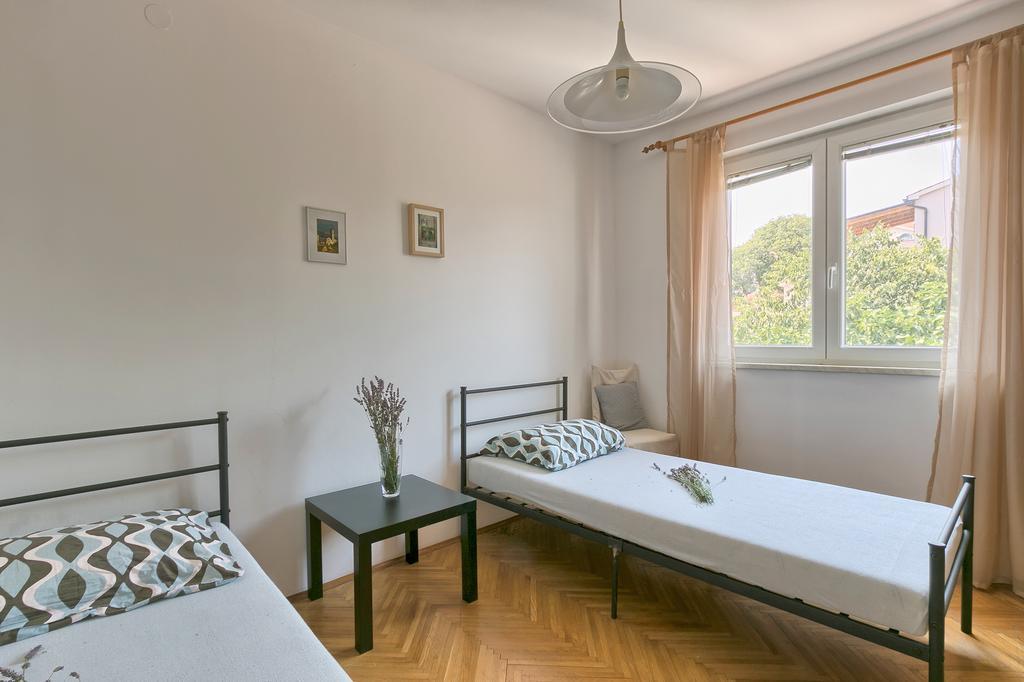 Apartments Veruda Porat Пула Екстериор снимка