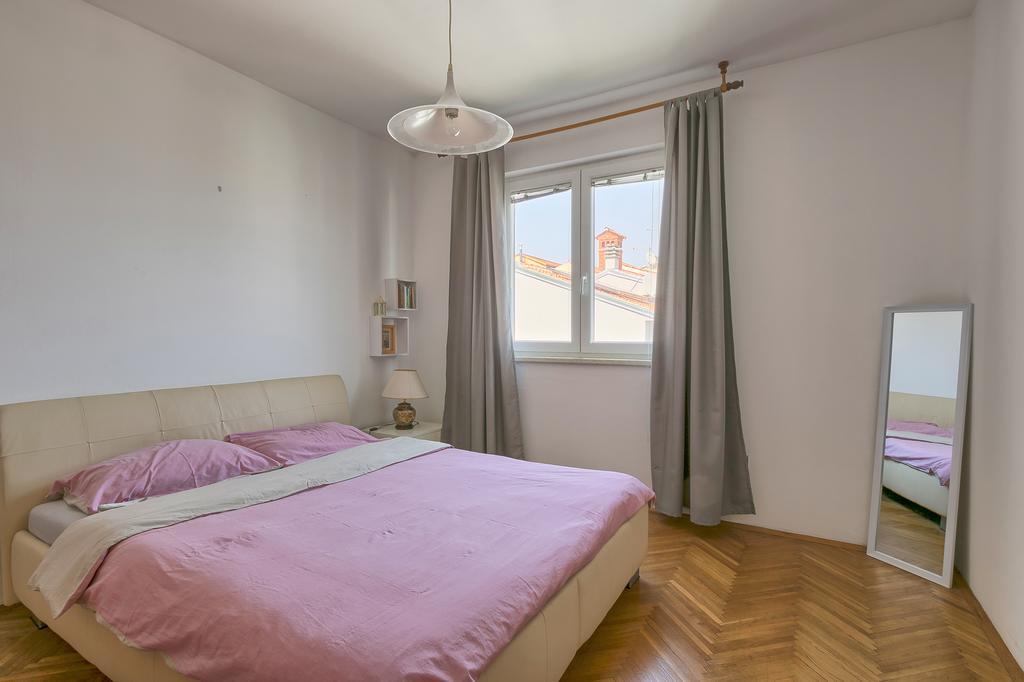 Apartments Veruda Porat Пула Екстериор снимка