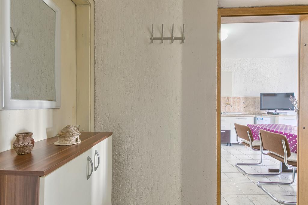 Apartments Veruda Porat Пула Екстериор снимка