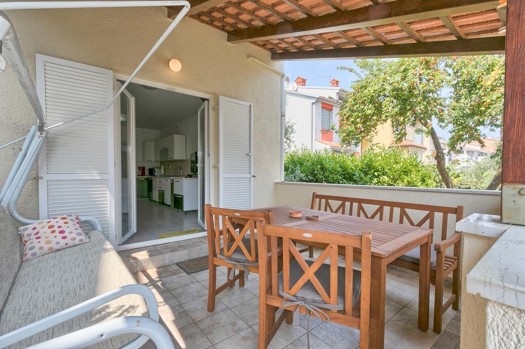 Apartments Veruda Porat Пула Екстериор снимка