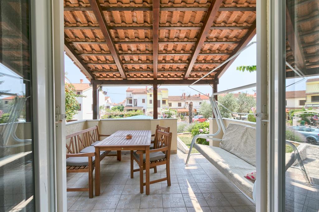 Apartments Veruda Porat Пула Екстериор снимка